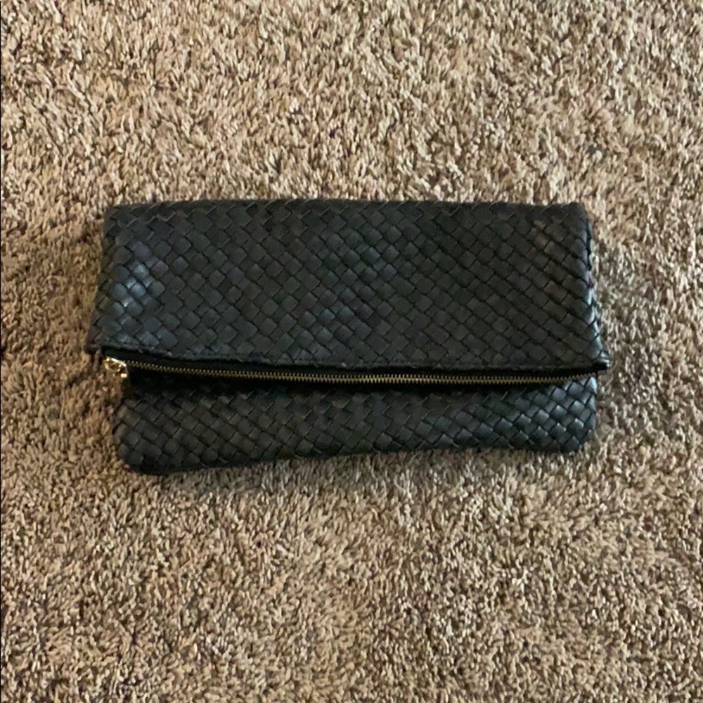 Woven clutch